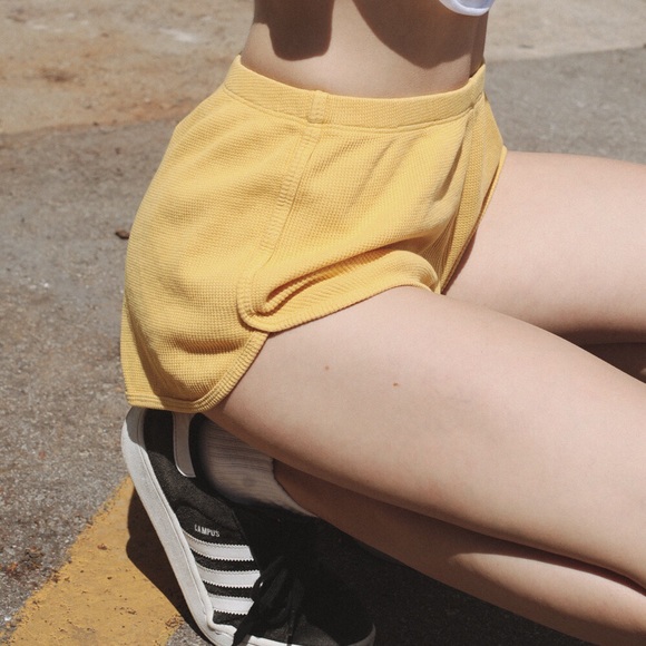 Brandy Melville Pants - Thermal shorts